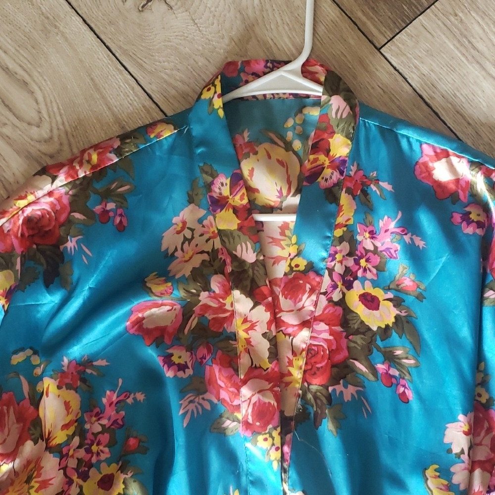 Floral Kimono Robe - Picture 3 of 5